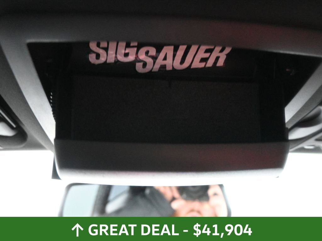 Used 2016 Dodge Challenger SRT Hellcat image 39