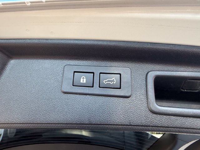 Used 2020 Subaru Forester Premium AWD/4WD image 27