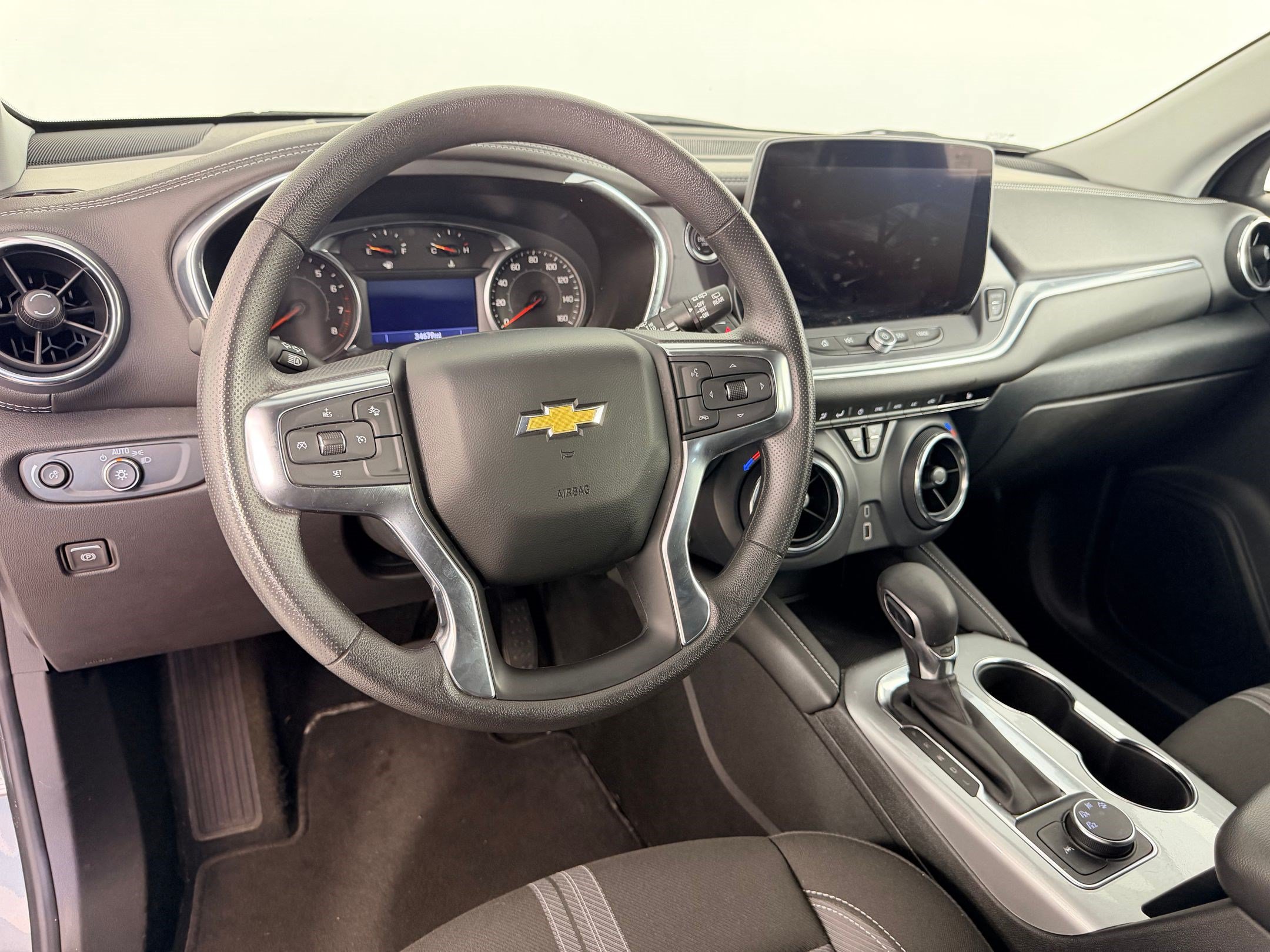 Used 2025 Chevrolet Blazer LT AWD/4WD image 4