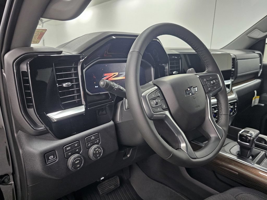 New 2026 Chevrolet Silverado 1500 RST w/ True North Edition Plus AWD/4WD image 13