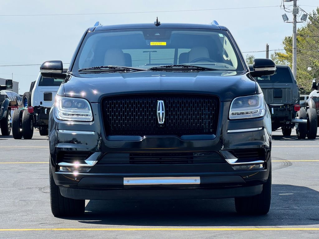 Used 2021 Lincoln Navigator Reserve w/ Luxury Package image 3