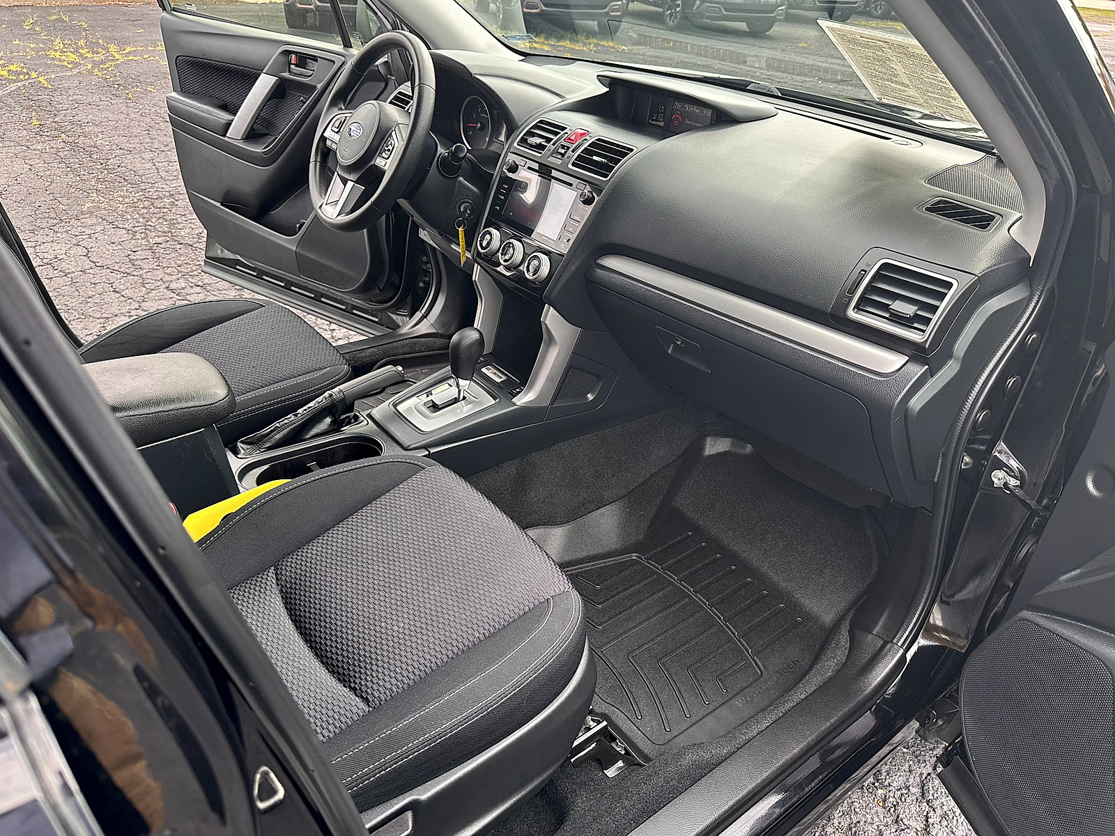 Used 2018 Subaru Forester 2.5i Premium w/ Protection Package #1 AWD/4WD image 21