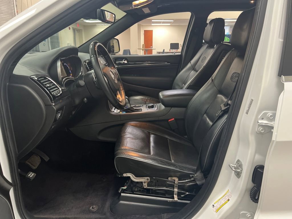 Used 2019 Jeep Grand Cherokee Overland image 11