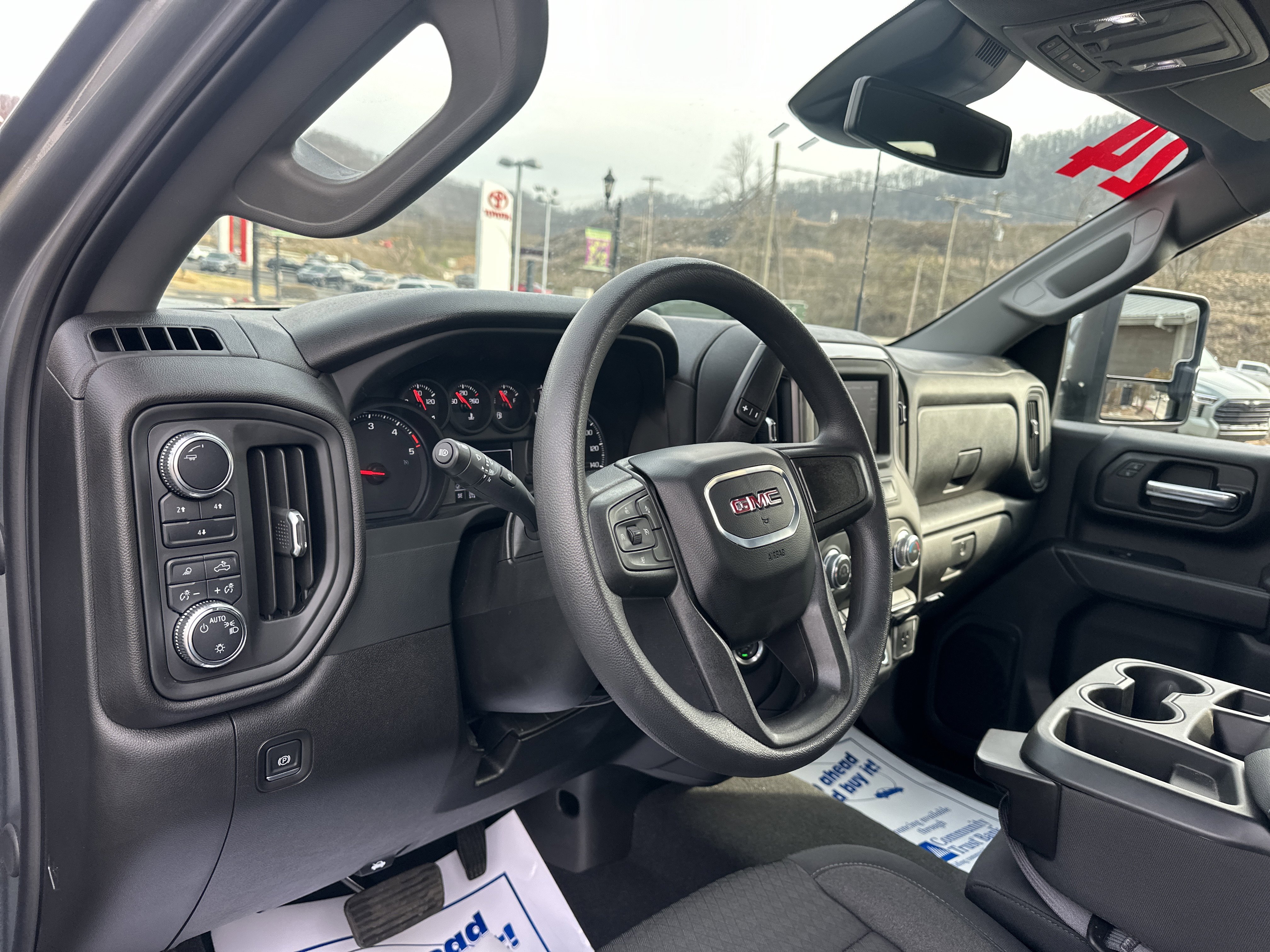 Used 2024 GMC Sierra 2500 Pro image 18