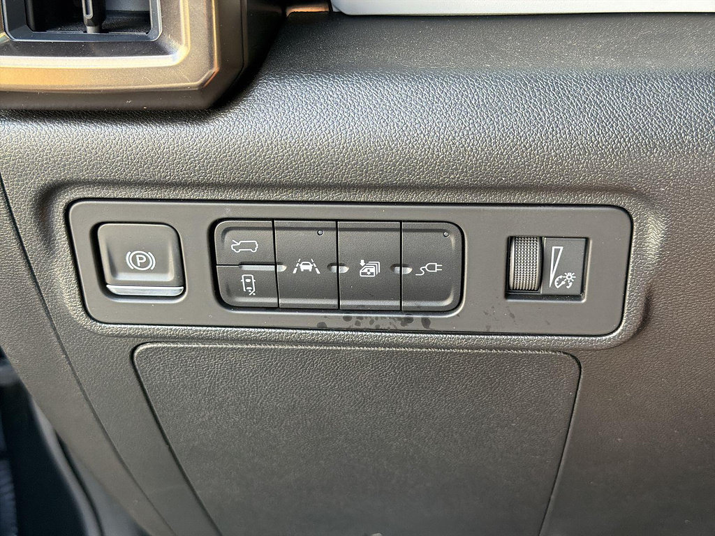Used 2024 GMC Hummer EV 2X w/ Extreme Off-Road Package AWD/4WD image 17