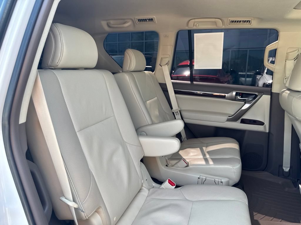 Used 2017 Lexus GX 460 Premium AWD/4WD image 26