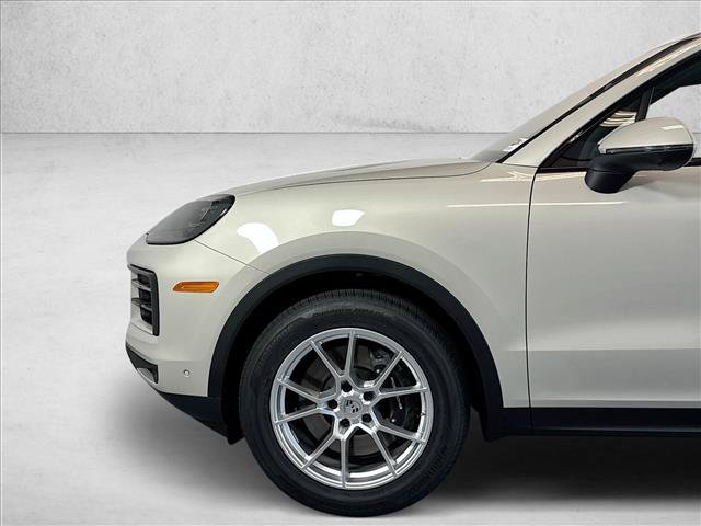 Certified 2026 Porsche Cayenne AWD/4WD image 28