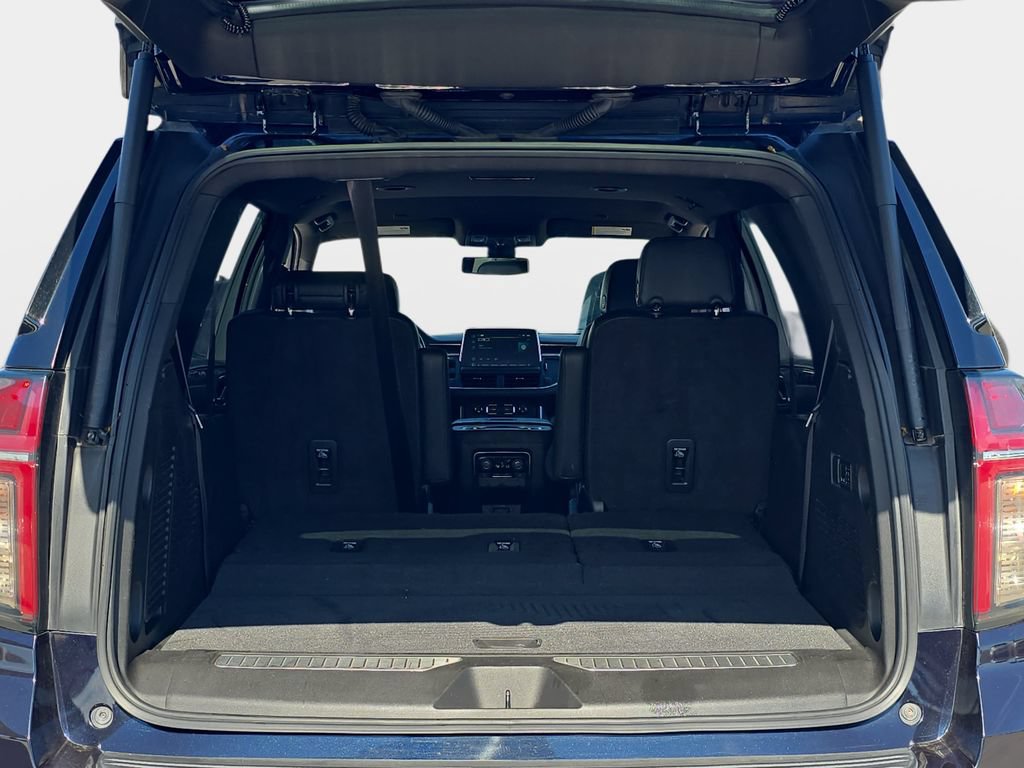 Used 2022 Chevrolet Tahoe RST w/ Luxury Package AWD/4WD image 14