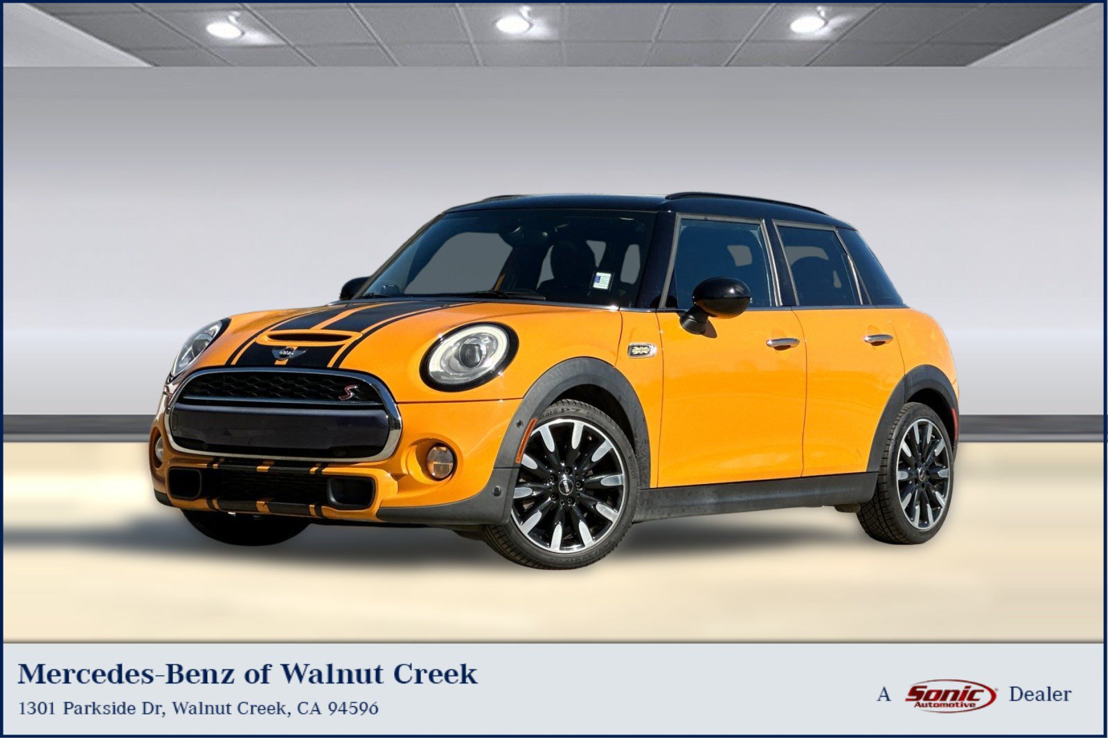 Used 2018 MINI Cooper S FWD image 1