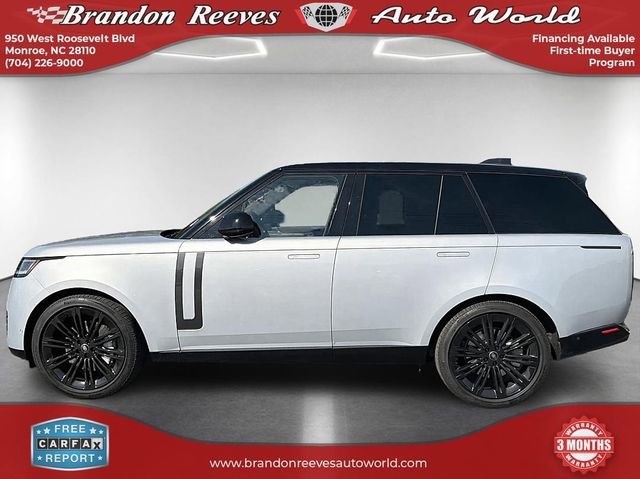 Used 2025 Land Rover Range Rover SE image 9