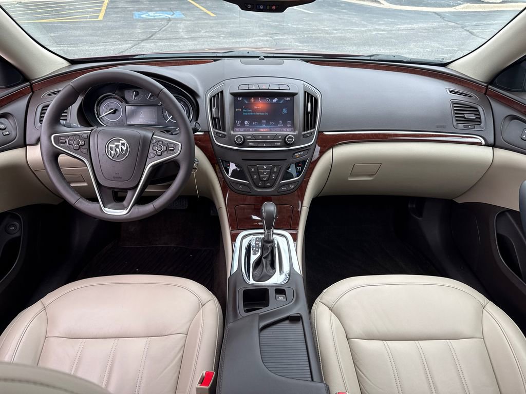 Used 2017 Buick Regal Sport Touring FWD image 29