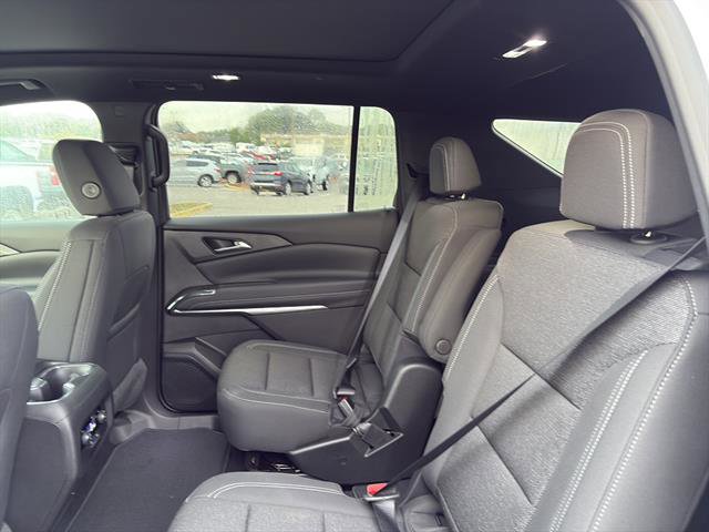 New 2026 Chevrolet Traverse LT w/ Sun and Wheel Package image 14