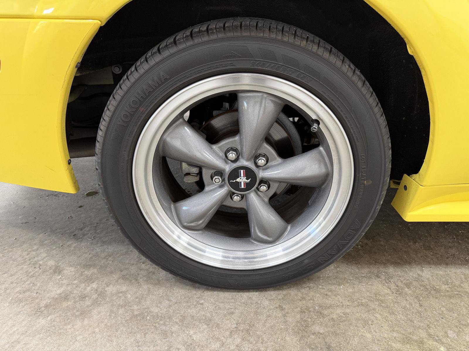 Used 2001 Ford Mustang GT Premium RWD image 33