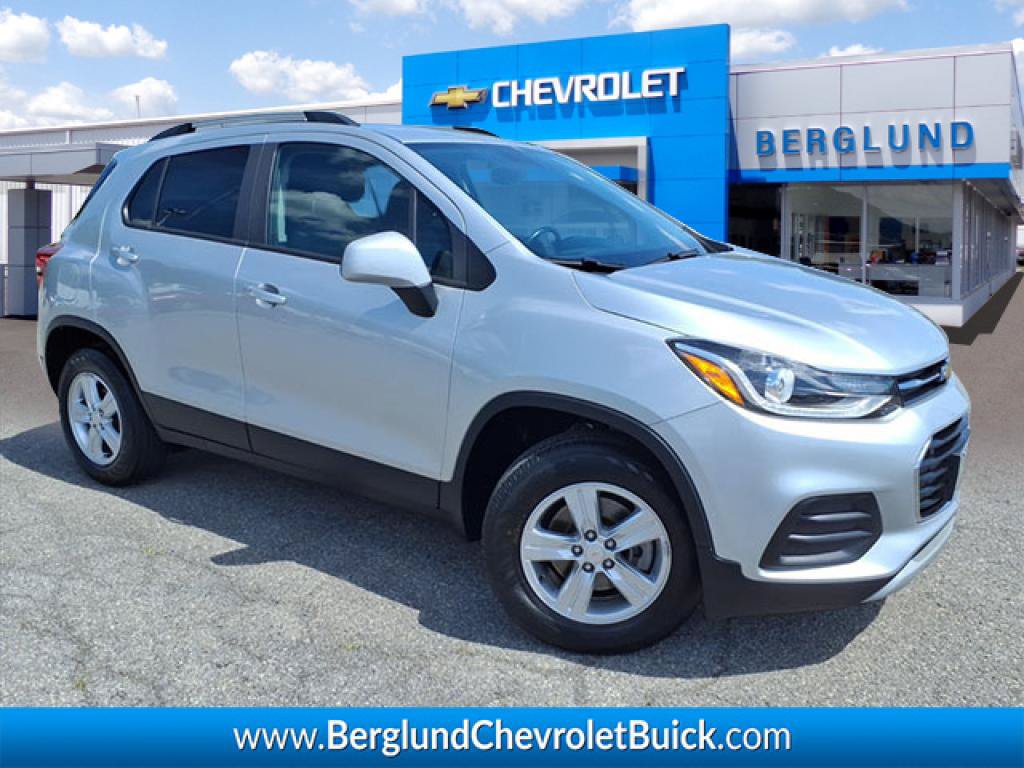 Certified 2022 Chevrolet Trax LT w/ Driver Confidence Package