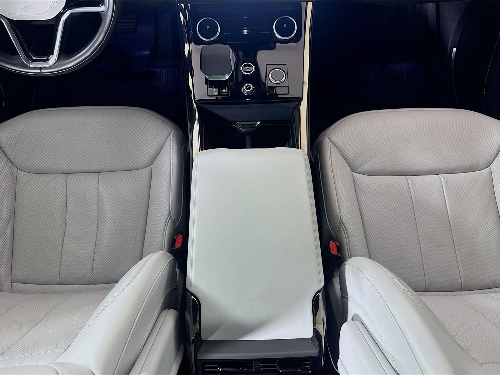 Used 2023 Land Rover Range Rover Sport SE AWD/4WD image 22