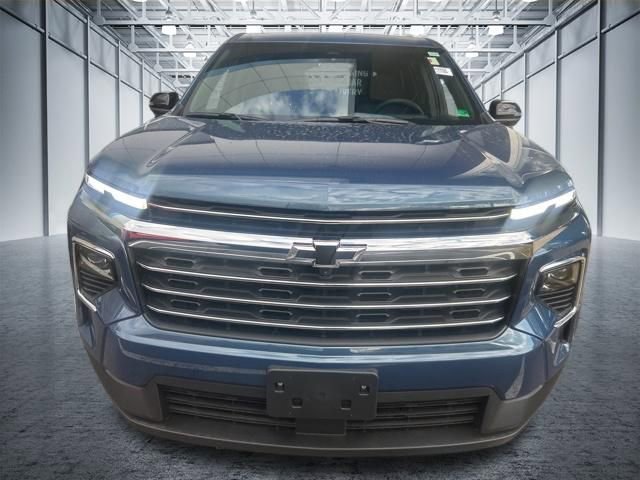 Used 2026 Chevrolet Traverse LT w/ Sun and Wheel Package image 2