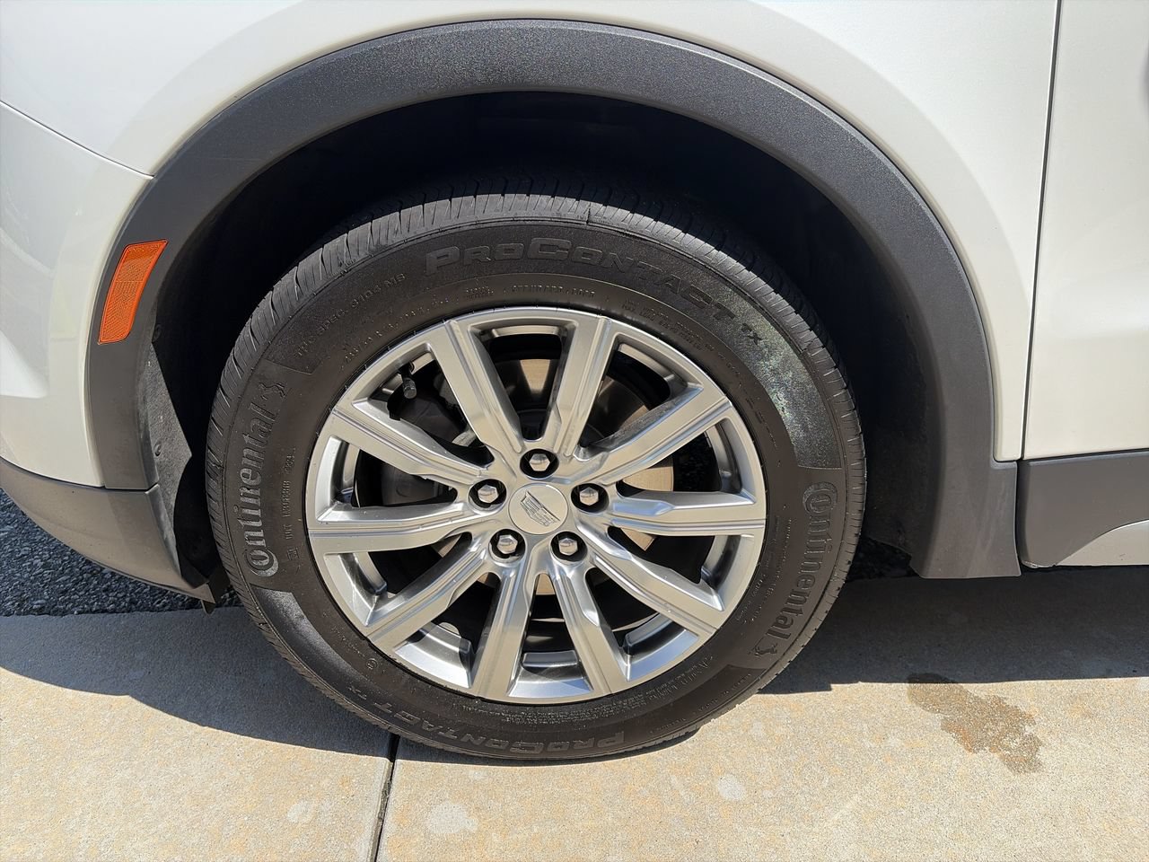 Used 2021 Cadillac XT4 Premium Luxury FWD image 13
