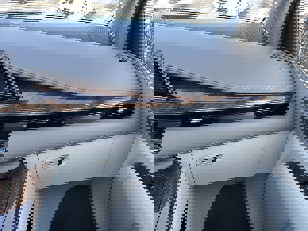 Certified 2024 Cadillac Escalade Sport Platinum w/ LPO, ONYX Package image 16