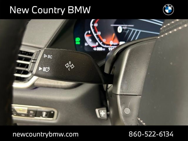 Used 2023 BMW X5 xDrive40i w/ Parking Assistance Package AWD/4WD image 17