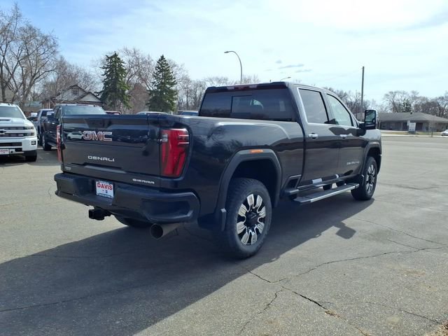 Used 2025 GMC Sierra 3500 Denali w/ Technology Package AWD/4WD image 3