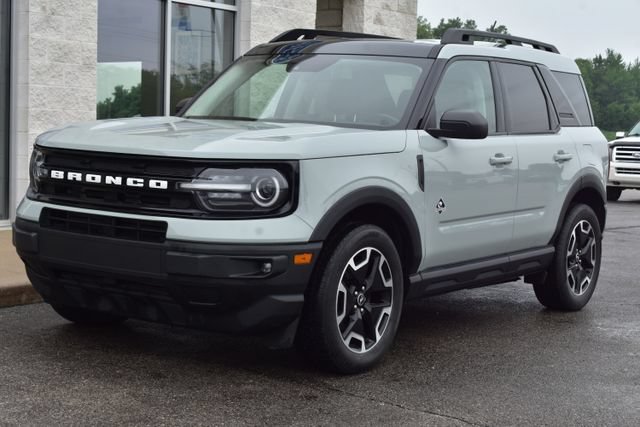 Used 2023 Ford Bronco Sport Outer Banks w/ Tech Package AWD/4WD image 17