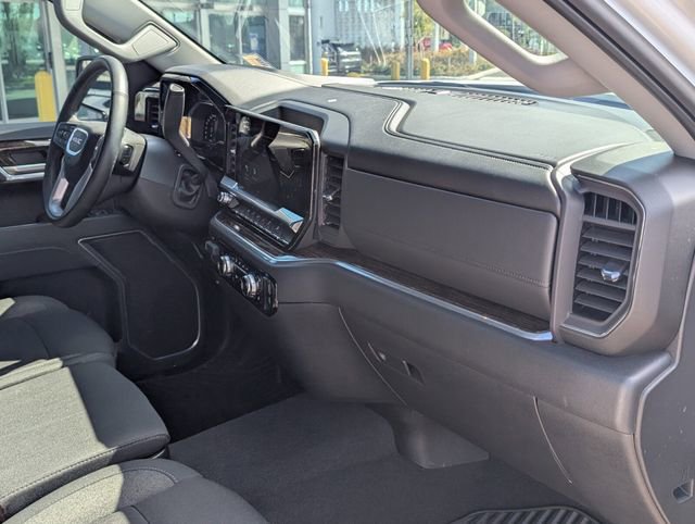 Certified 2025 GMC Sierra 1500 Elevation image 12