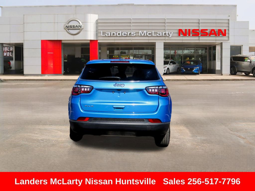 Used 2024 Jeep Compass Sport image 5