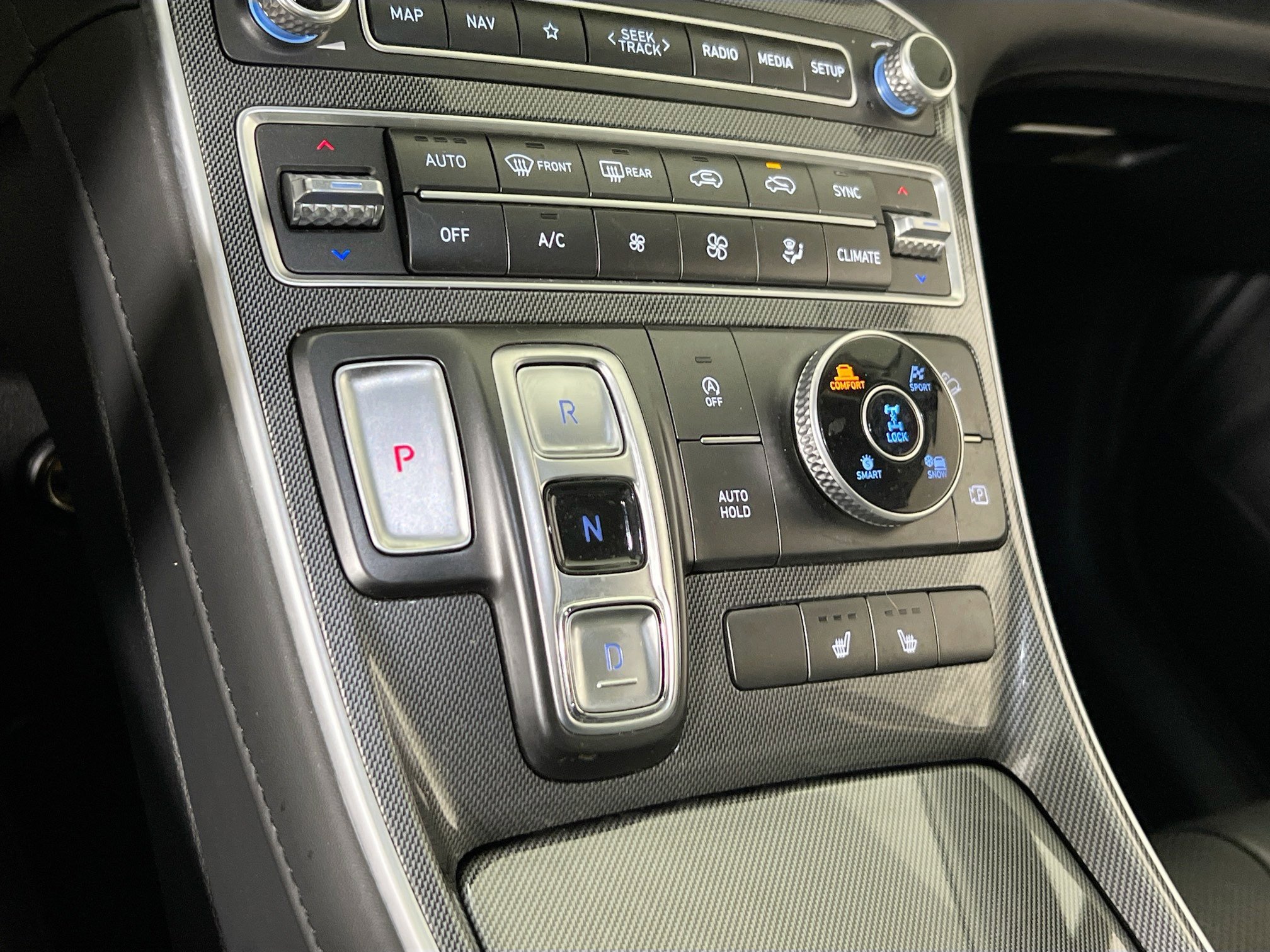 Used 2022 Hyundai Santa Fe SEL w/ Convenience + Premium Package image 17