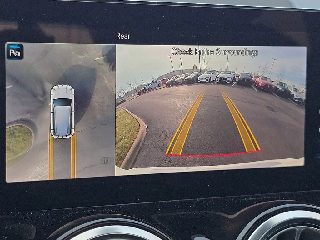 Used 2023 Mercedes-Benz GLB 250 4MATIC image 29