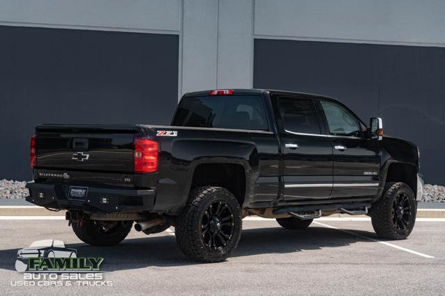 Used 2016 Chevrolet Silverado 3500 LTZ AWD/4WD image 10