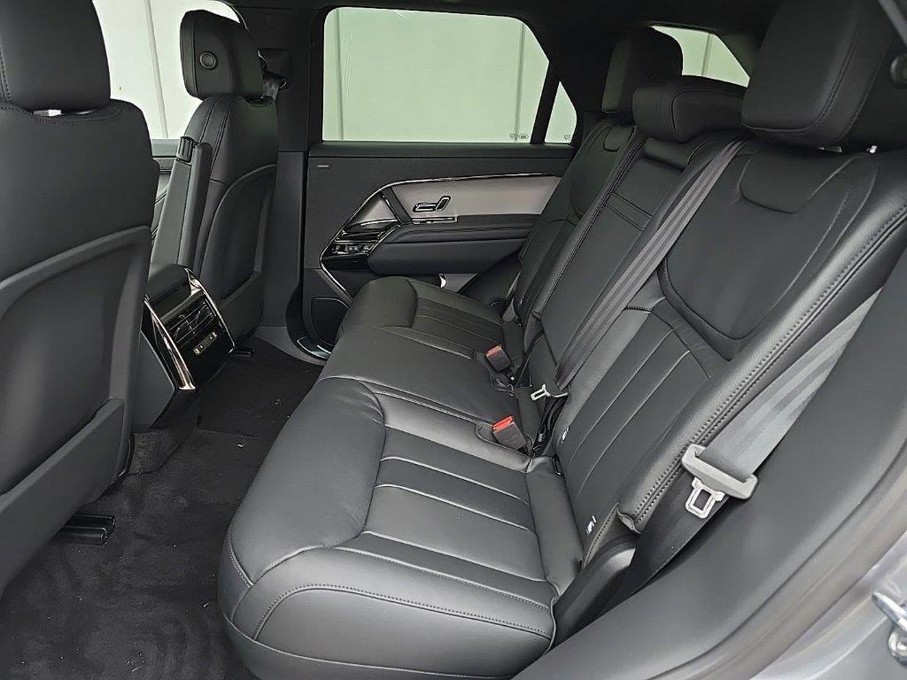 Certified 2025 Land Rover Range Rover Sport S image 8