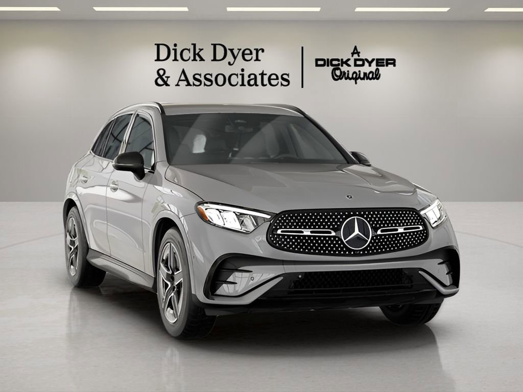 Used 2025 Mercedes-Benz GLC 300 image 35