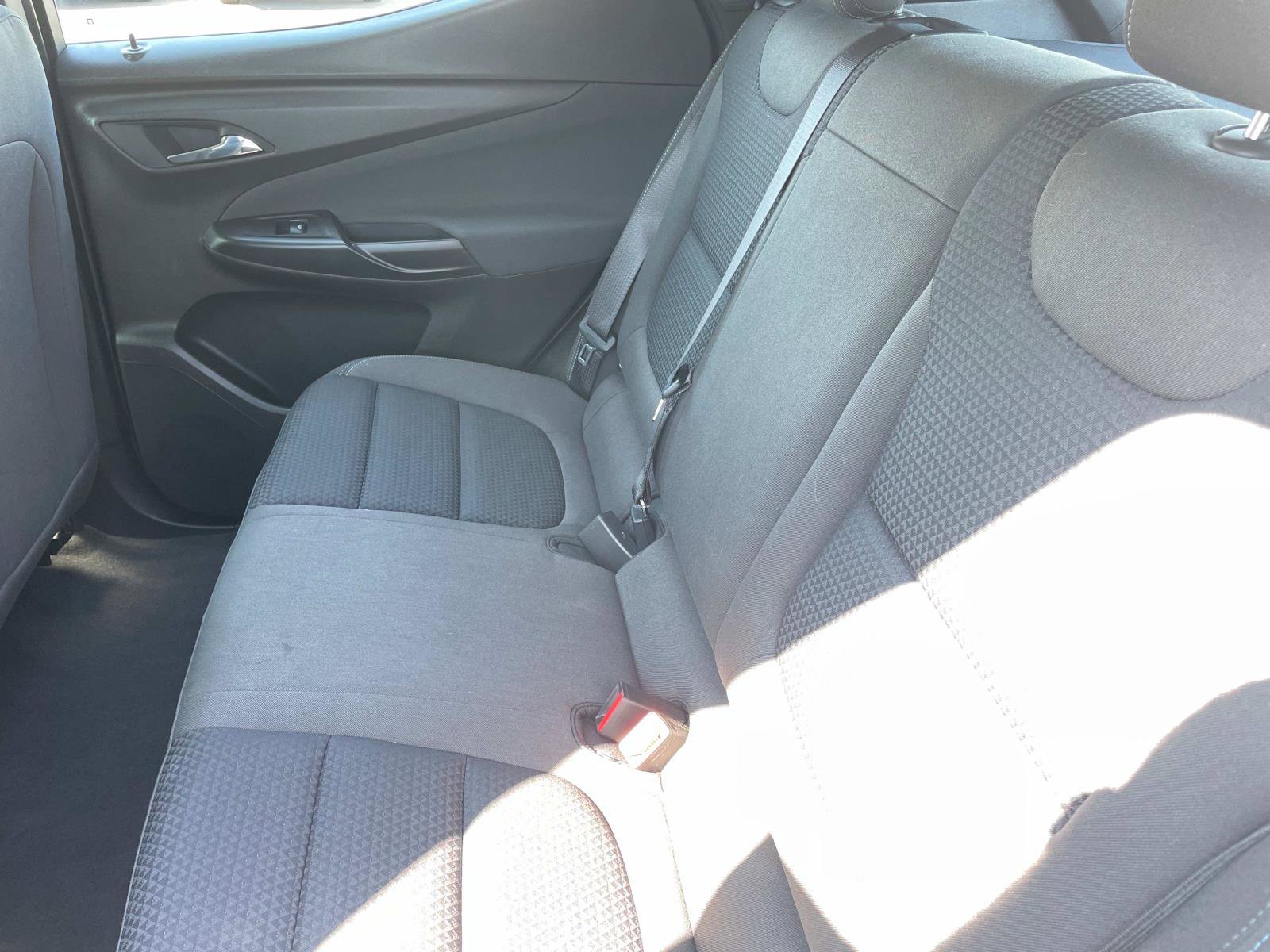 Used 2022 Chevrolet Bolt EUV LT w/ Comfort Package image 24