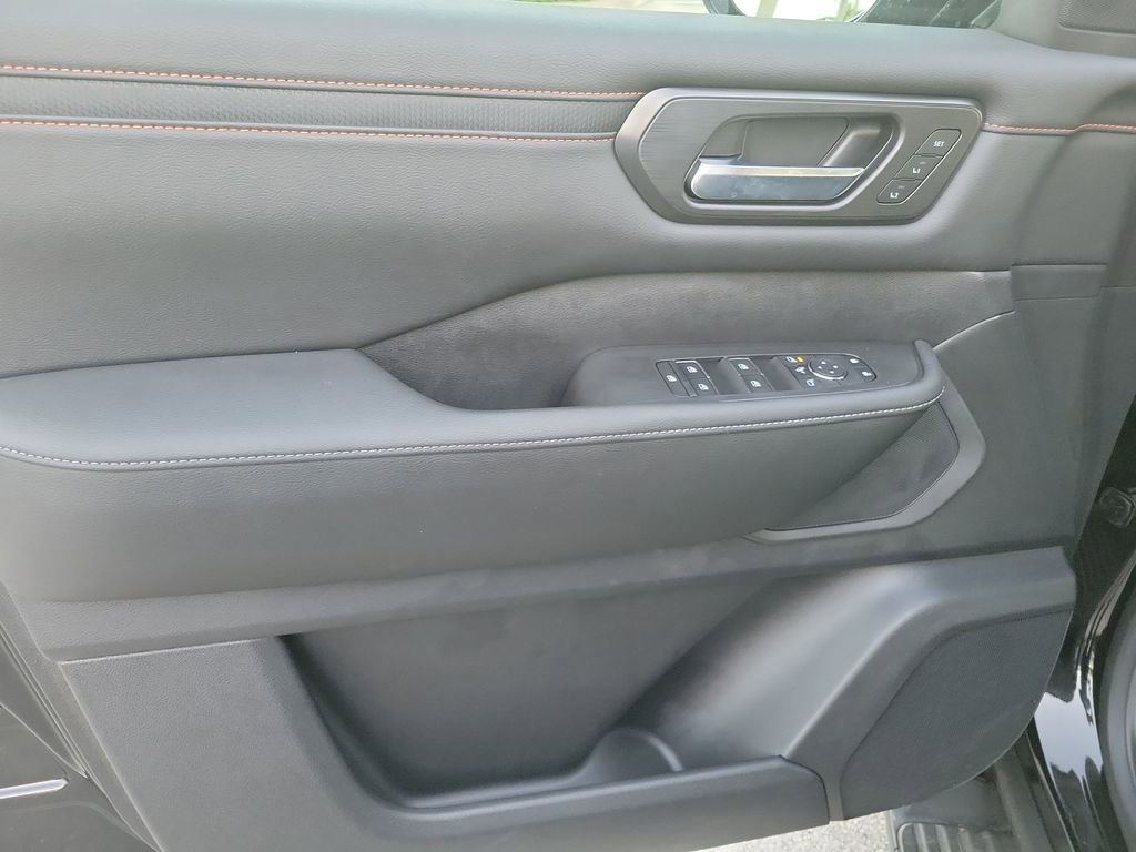 New 2025 Nissan Armada PRO-4X image 24