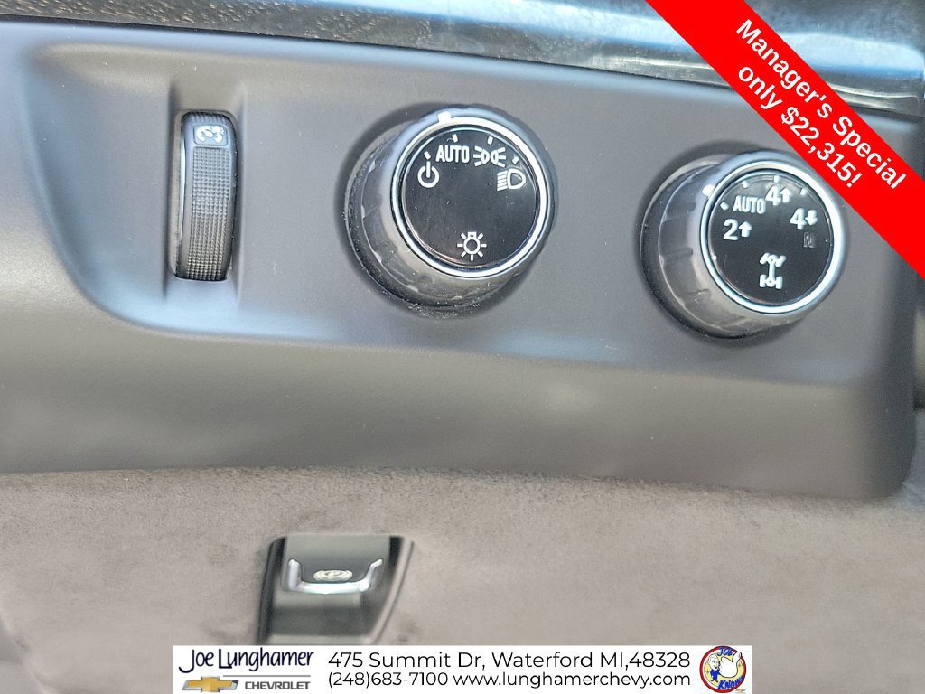 Used 2016 Cadillac Escalade Platinum AWD/4WD image 19