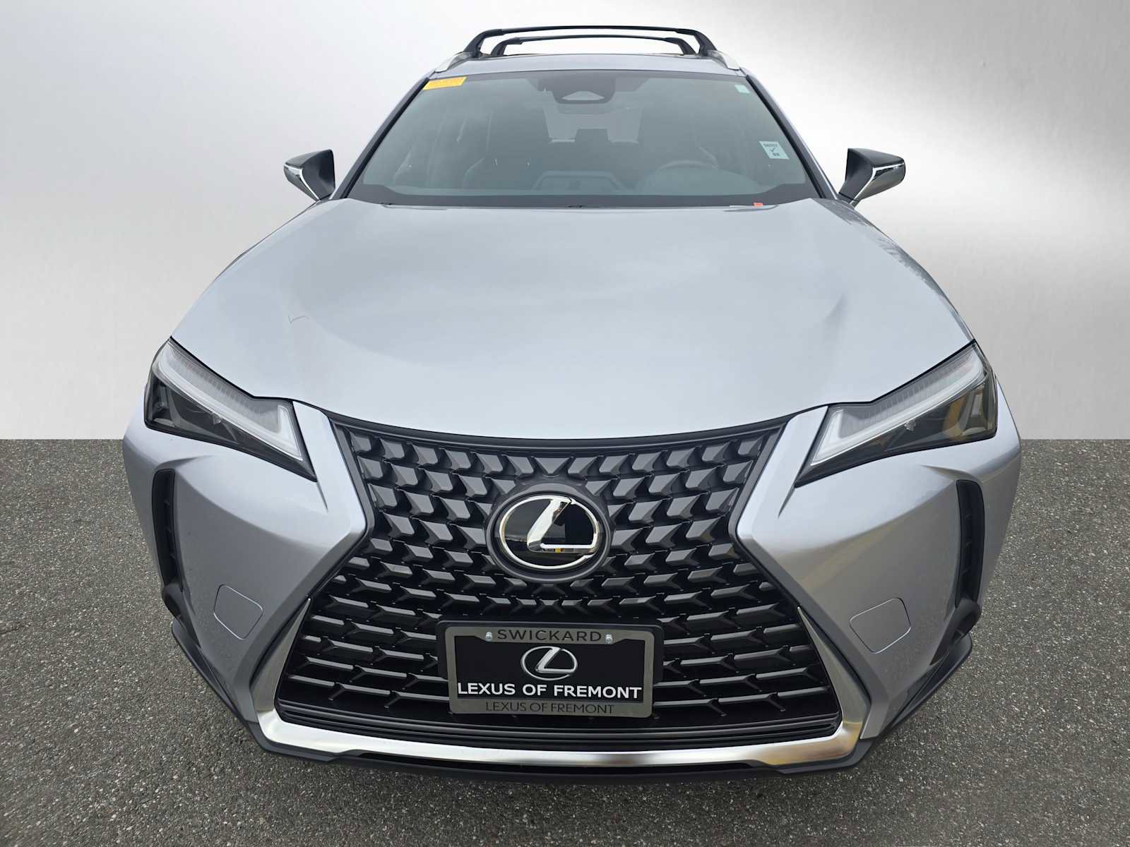 Certified 2025 Lexus UX 300h FWD w/ Accessory Package (Z2) image 8