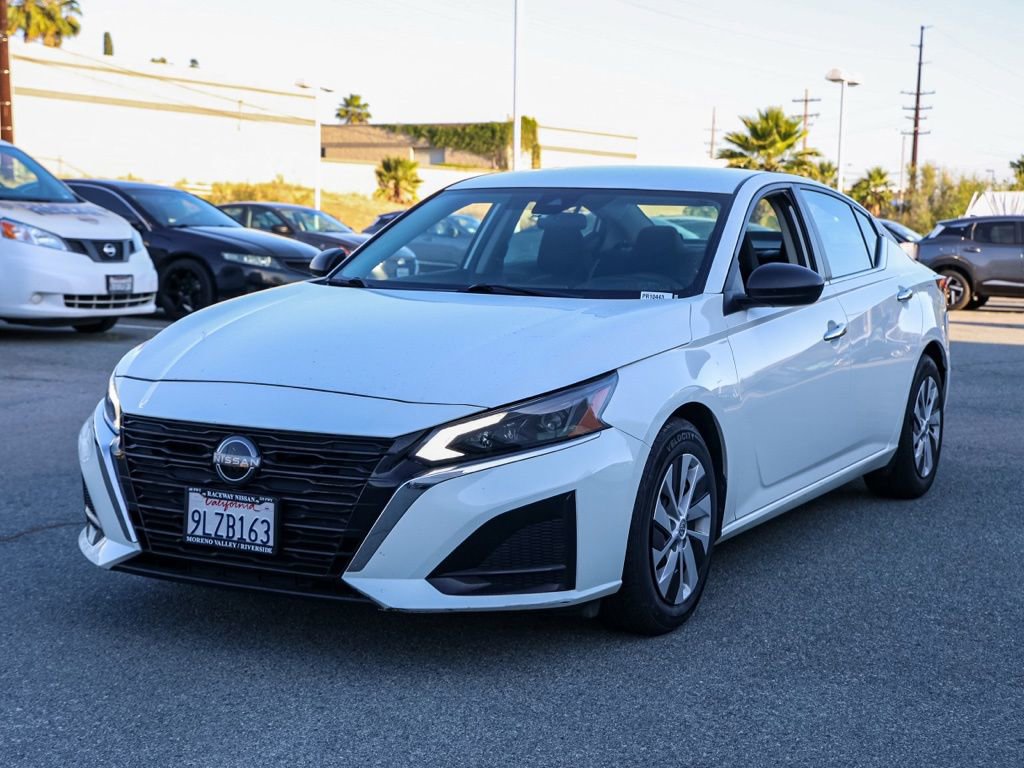 Used 2024 Nissan Altima 2.5 S FWD image 7