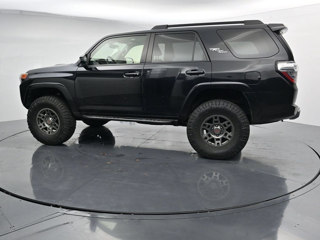 Used 2019 Toyota 4Runner TRD Off-Road AWD/4WD image 5