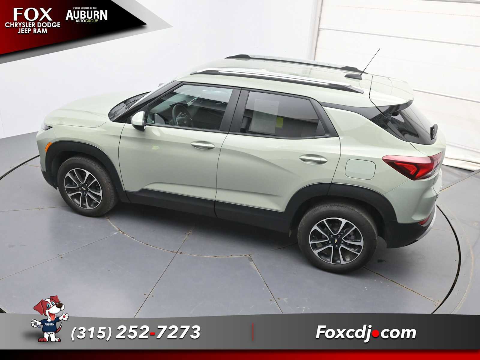 Used 2025 Chevrolet TrailBlazer LT w/ LT Cold Weather Package AWD/4WD image 29