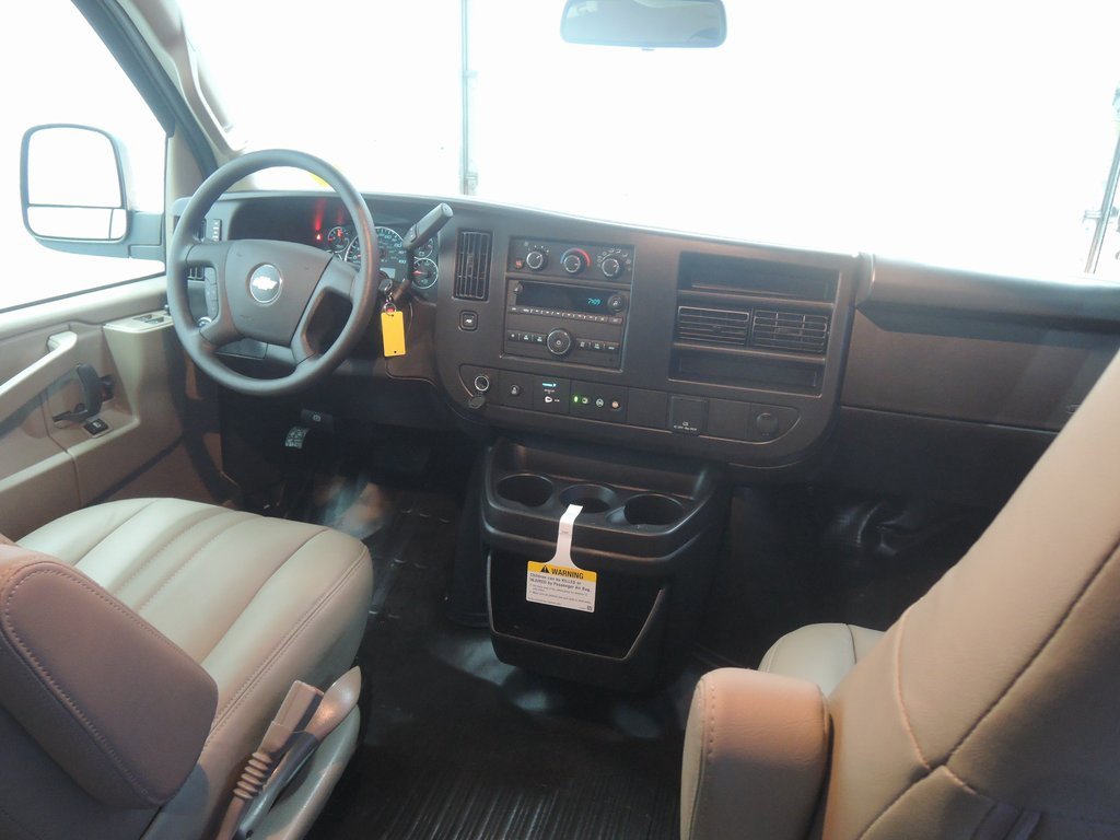 New 2026 Chevrolet Express 2500 Work Van w/ Driver Convenience Package image 31