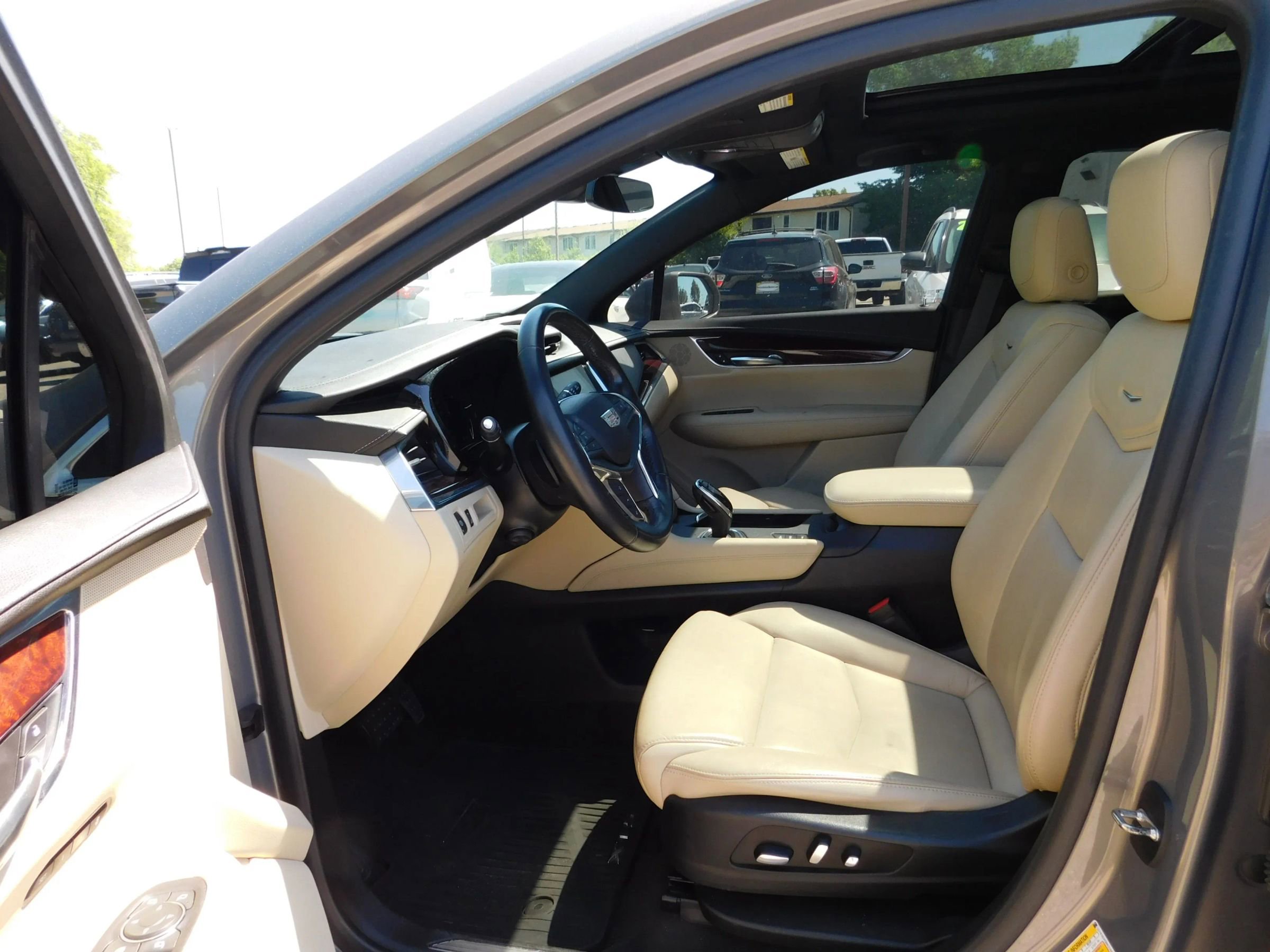 Used 2019 Cadillac XT5 Luxury AWD/4WD image 15
