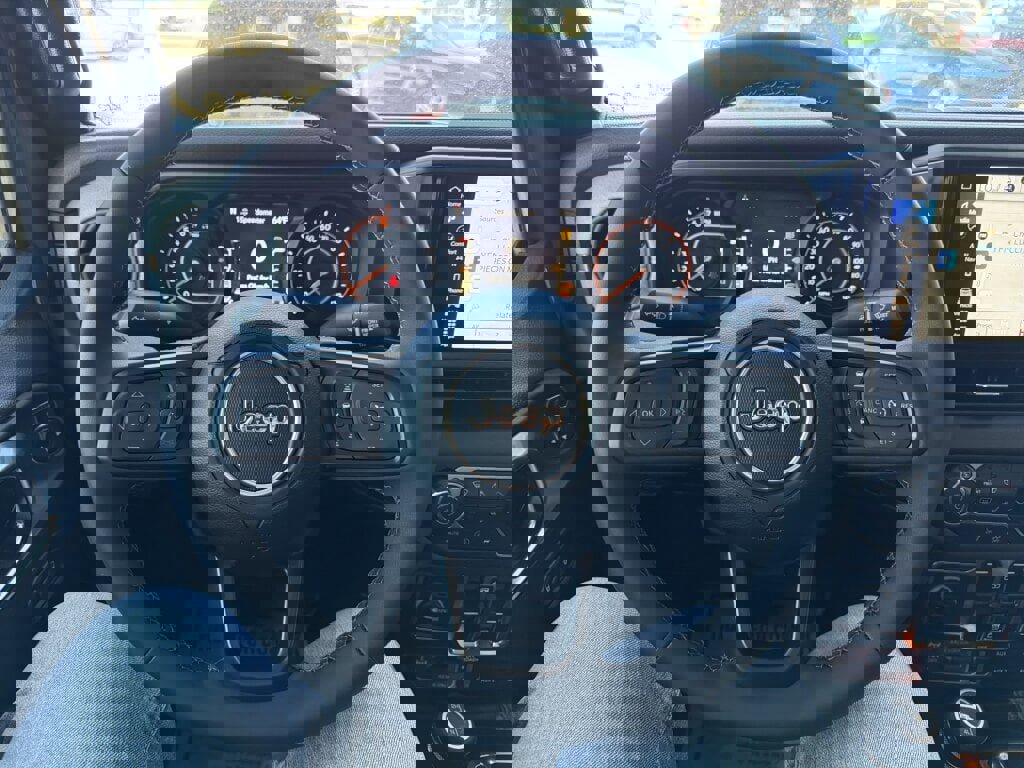 New 2025 Jeep Gladiator Willys image 11