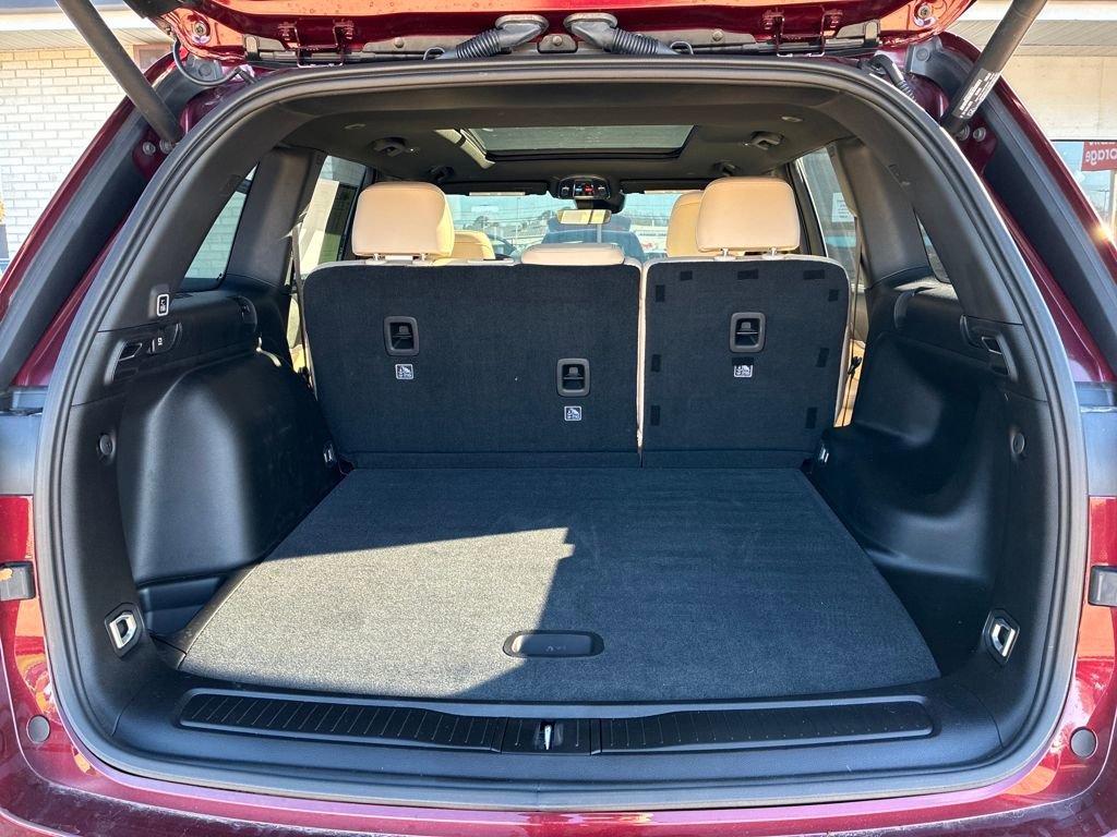 Used 2025 Jeep Grand Cherokee Limited image 23