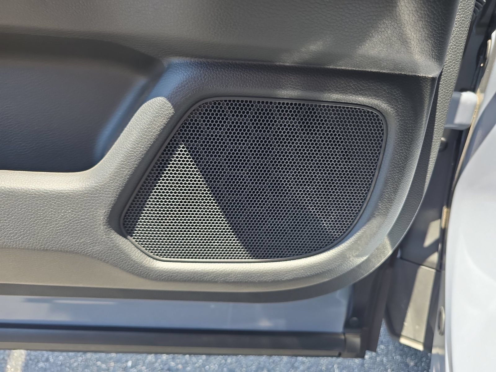 Certified 2025 Honda Pilot Sport image 15