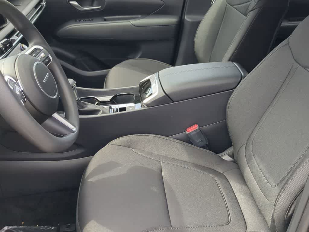 New 2026 Hyundai Tucson SE image 15