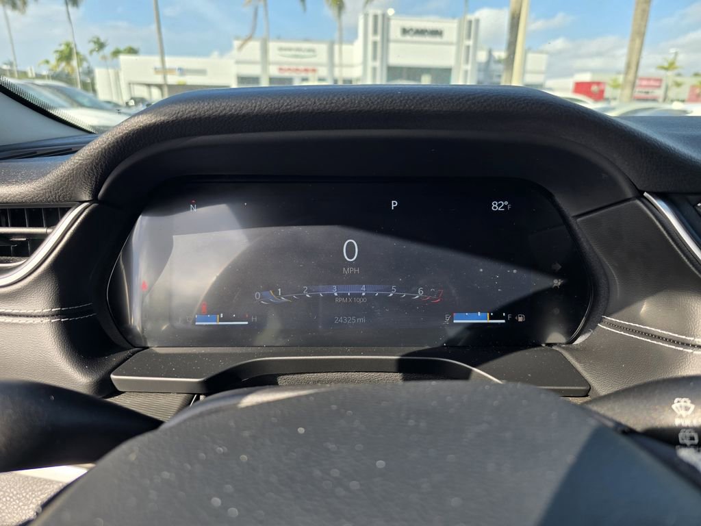 Used 2023 Jeep Grand Cherokee Laredo X image 20