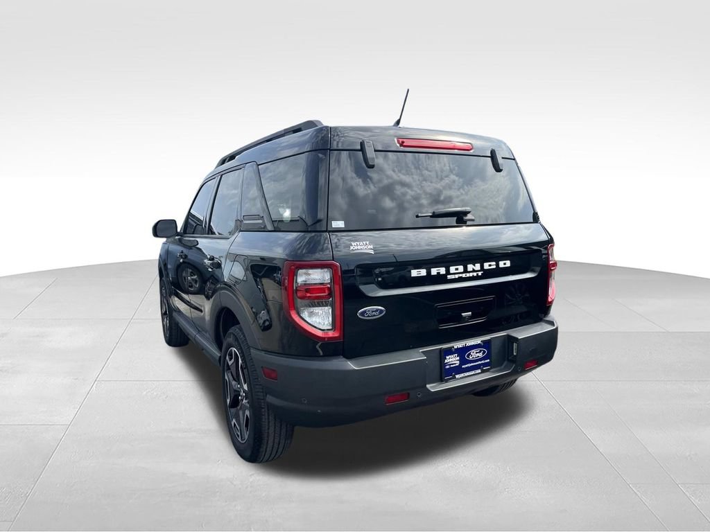 Used 2023 Ford Bronco Sport Outer Banks w/ Tech Package AWD/4WD image 6