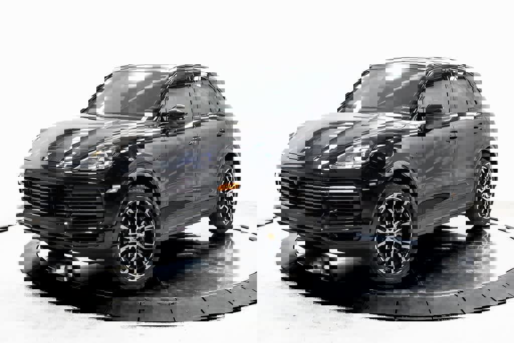 Certified 2022 Porsche Cayenne Platinum Edition