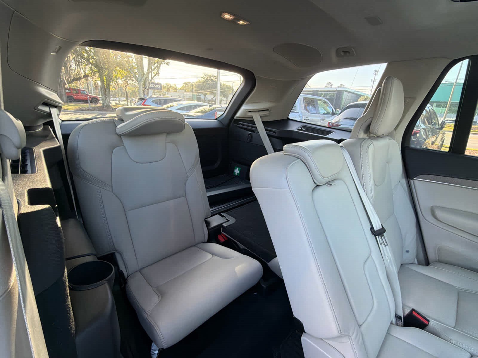 Used 2024 Volvo XC90 B6 Ultimate w/ Lounge Package AWD/4WD image 22
