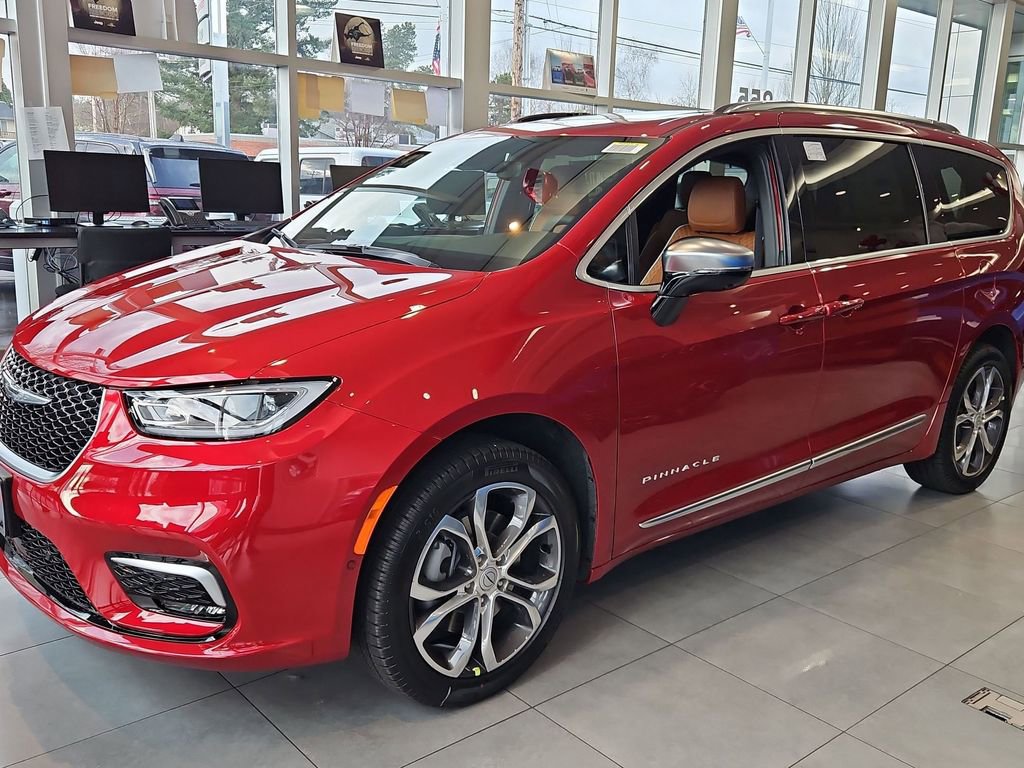 New 2026 Chrysler Pacifica Pinnacle w/ Trailer Tow Group AWD/4WD image 3